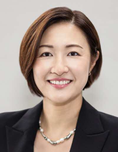 Portrait of NEA CEO Ms Geraldine Low